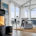 Eileen - 300m From The Sea By Interhome