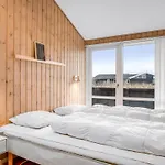 Eileen - 300m From The Sea By Interhome *