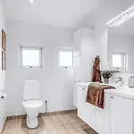 Eileen - 300m From The Sea By Interhome *
