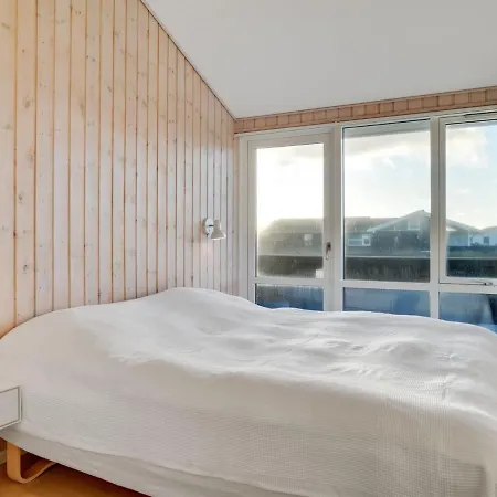 Holiday home Eileen - 300m From The Sea In Nw Jutland By Interhome