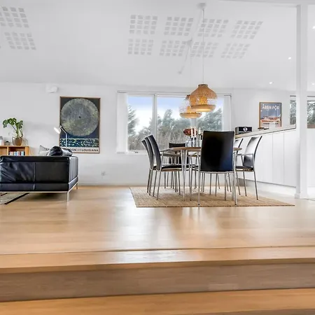 Eileen - 300m From The Sea By Interhome